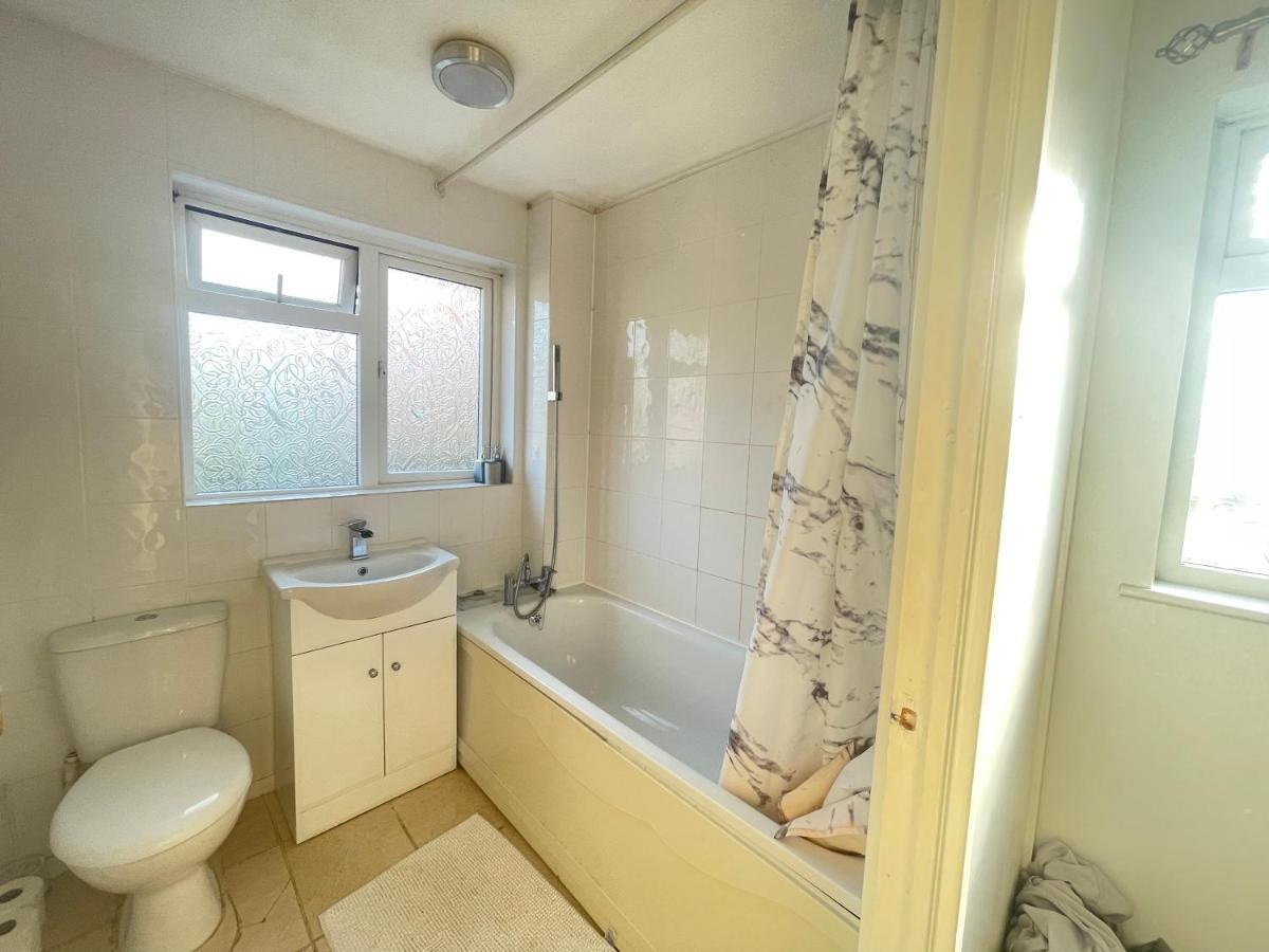 Holiday home Contractors And Leisure